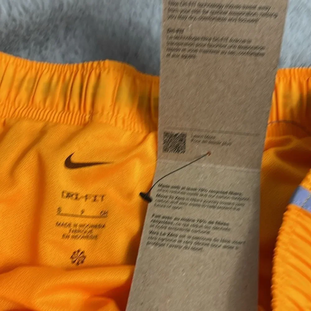 Nike Dri-FIT Tempo Athletic Shorts Small NWT Workout Running Gear Track & Field